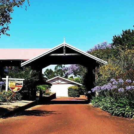 Karri Forest Motel Pemberton Exterior foto