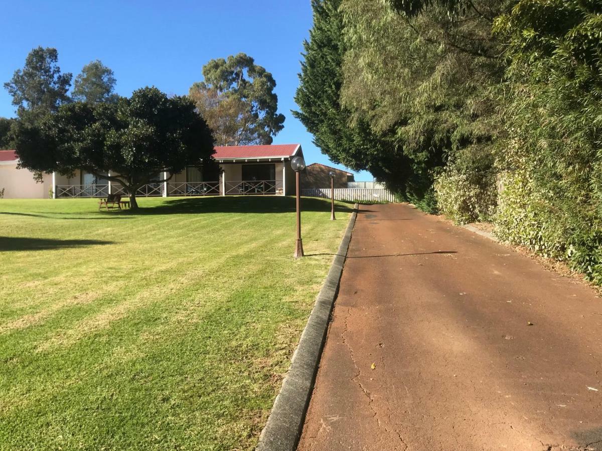 Karri Forest Motel Pemberton Exterior foto